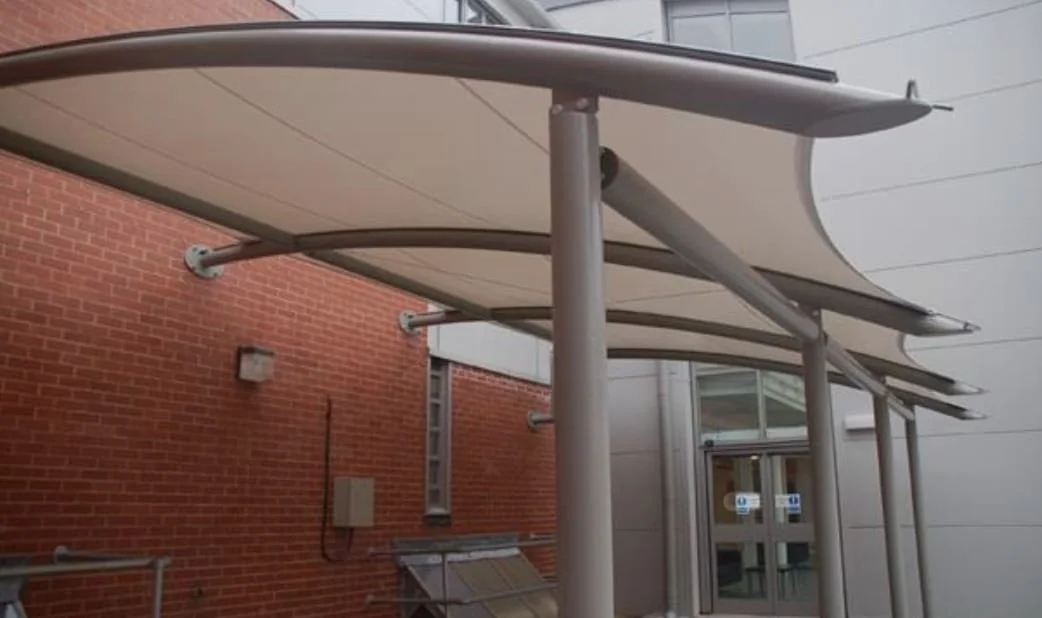 Barrel vault wall shades